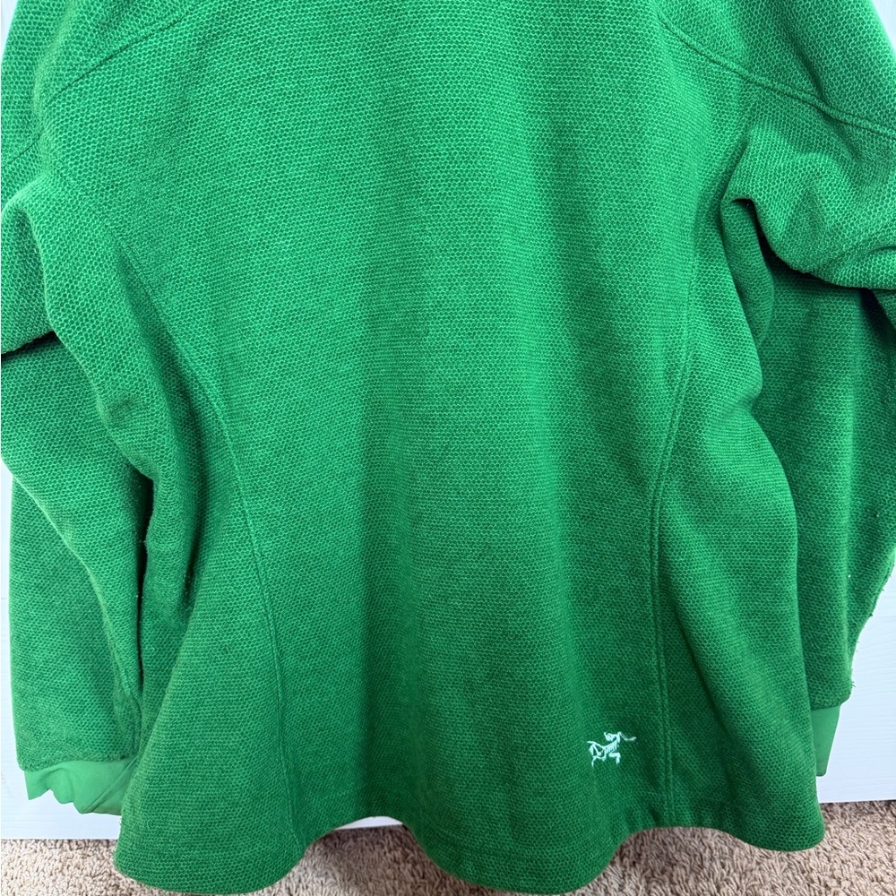 Arc'teryx Women’s Bright Green Full-Zip Textured Fleece Jacket - Picture 10 of 11